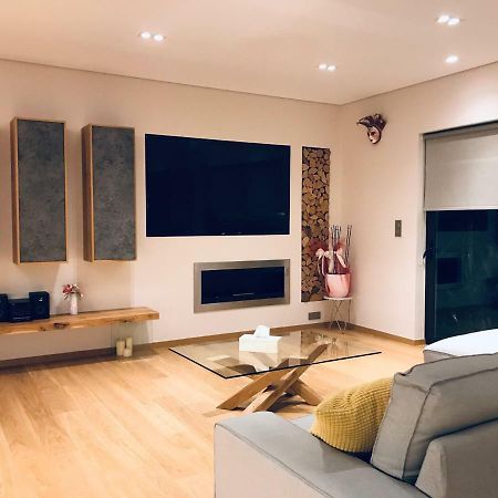 Luxury & Stylish Family Apartment 아테네 외부 사진